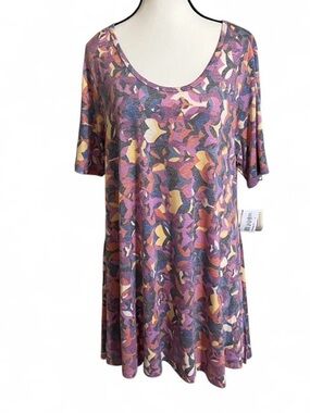 LuLaRoe Top Sz L PERFECT T Geometric Print Side Slit Short Sleeves Round Neck